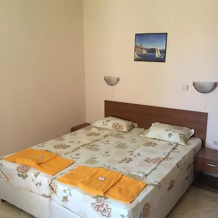 Hotel Lunna Pateka